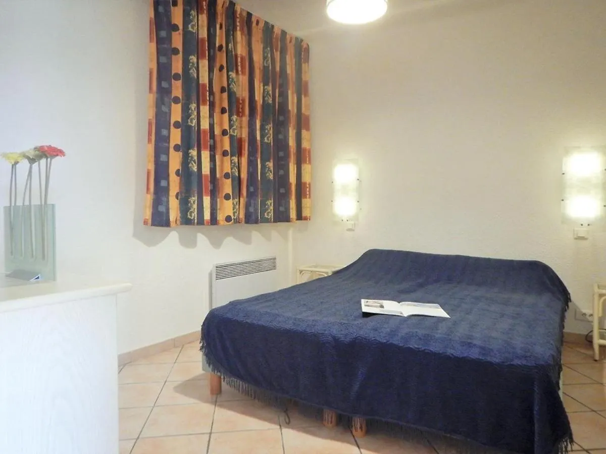 Appartement 2 Pieces, Terrasse, Proche Plage Et Centre, Le Lavandou - Fr-1-251-345 Apartment